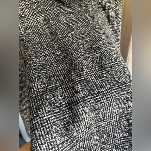 J. Crew Plaid Turtleneck Pullover- Large - Picture 4 of 8